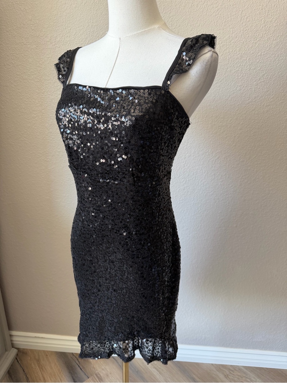 NWOT Black Sequin Mini Dress with Square Neck and Ruffle Straps, Medium